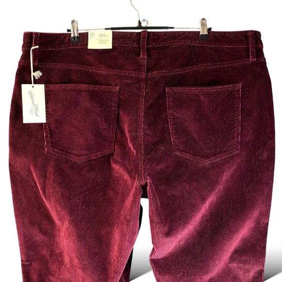 Universal Thread Corduroy High Rise Bootcut Pants Womens Size 24 Berry Red NEW - Picture 5 of 15